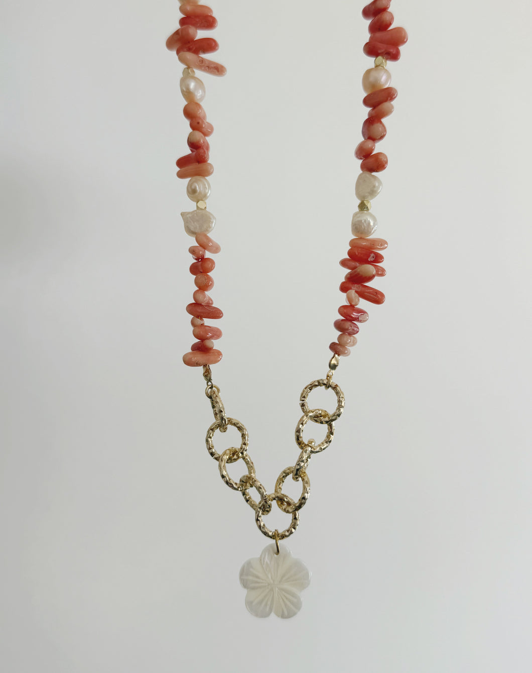 Flor necklace