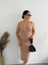 Load image into Gallery viewer, Midi Dress cream
