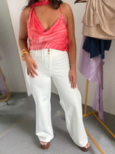 Load image into Gallery viewer, White Stretch pants
