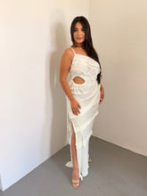Load image into Gallery viewer, White Maxi Dress
